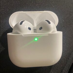 Apple airpods 4 with active noise cancellation